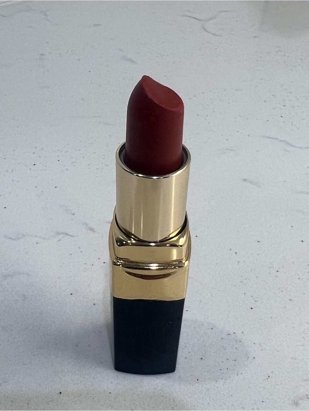 Avon Brandy Dipped Lipstick Moisture 15 Satin Smooth SPF 15 .13 oz